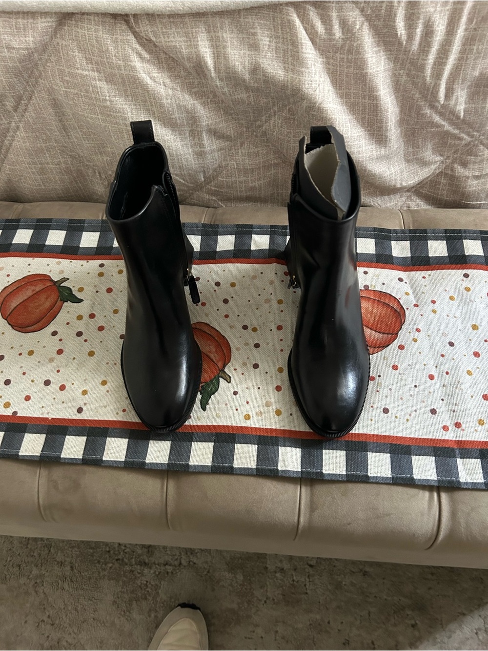 Tory Burch Black Leather Ankle Booties